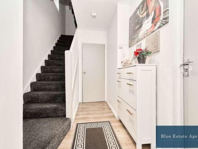 House for sale in London Borough of Hounslow, Greater London