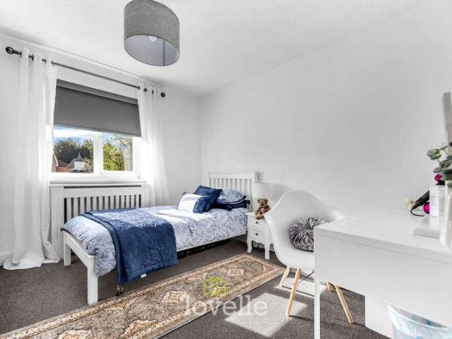 House for sale in Healing, North East Lincolnshire