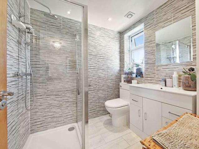 House for sale in London Borough of Croydon, Thornton Heath