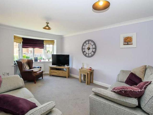 House for sale in Hopetown, Wakefield