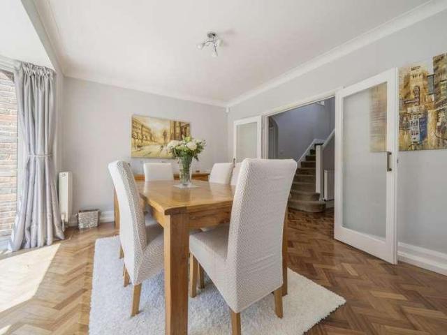 House for sale in Totteridge, Greater London