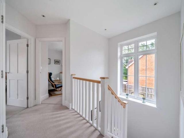 House for sale in Cox Green, Horsham