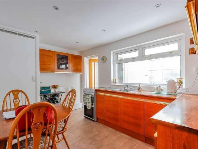 House for sale in Colcot, Barry