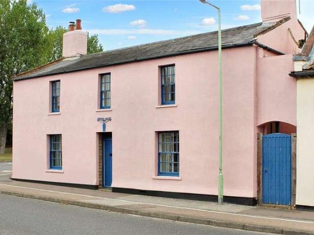 House for sale in Eastbridge, Suffolk