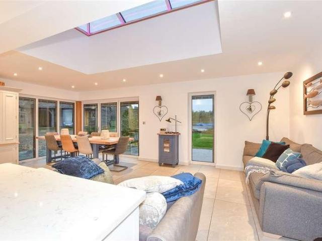 House for sale in Rhodes Minnis, Folkestone