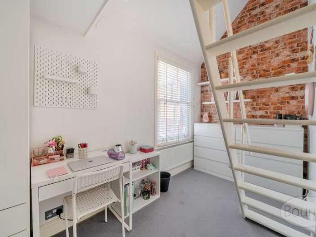 House for sale in Upper Hale, Fole