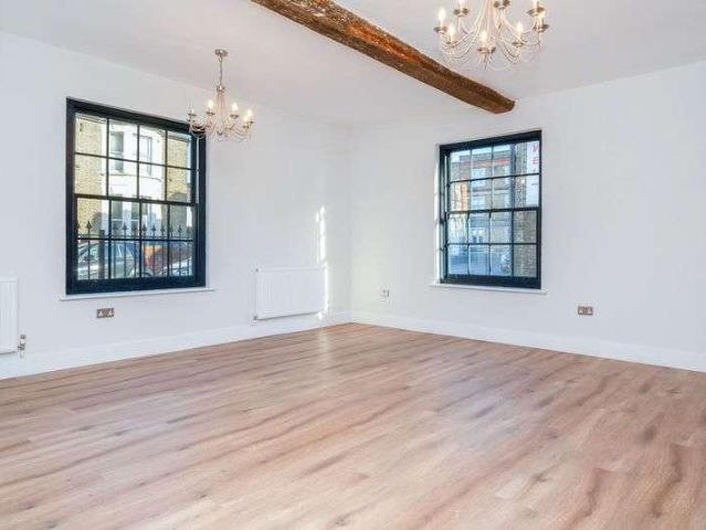 House for sale in Hertford, Colliers End