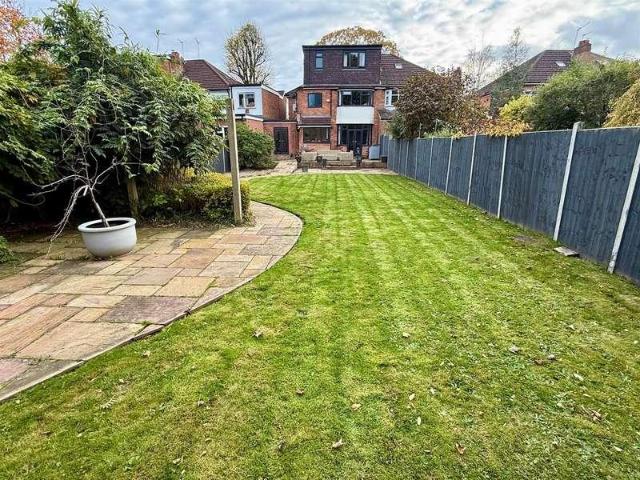 House for sale in Shirley, West Midlands