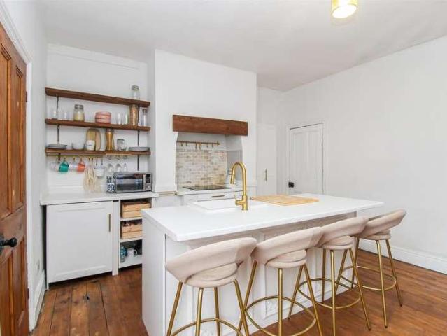 House for sale in Wakefield, Alverthorpe