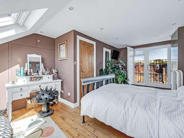 House for sale in London Borough of Ealing, Greater London