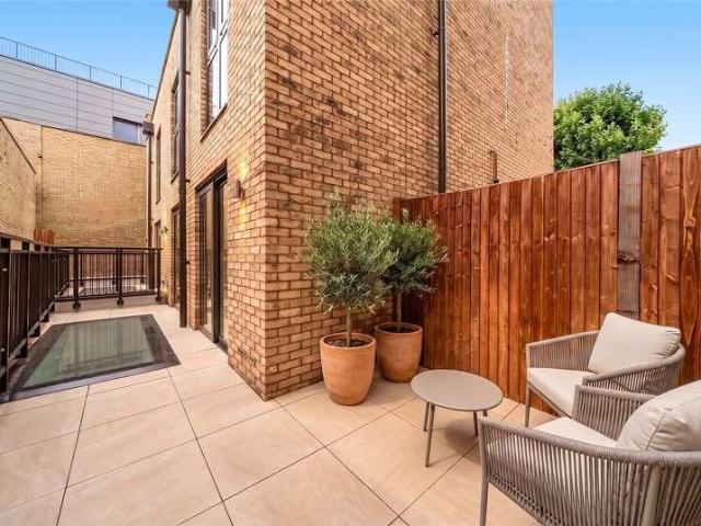 House for sale in Shepherd's Bush, Greater London