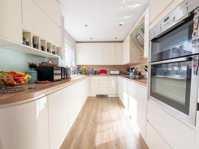 House for sale in Bishop's Cleeve, Tewkesbury