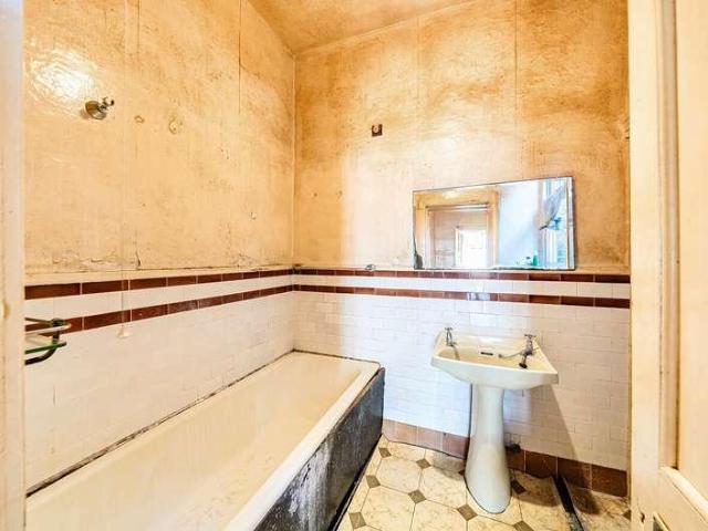 House for sale in Crouch End, Greater London