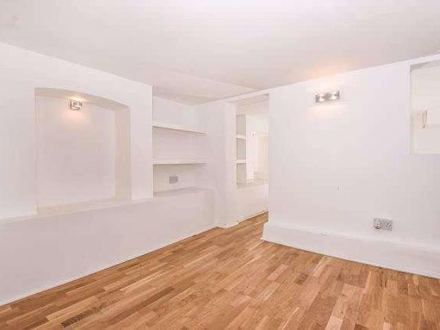 House for sale in Clewer Village, Windsor