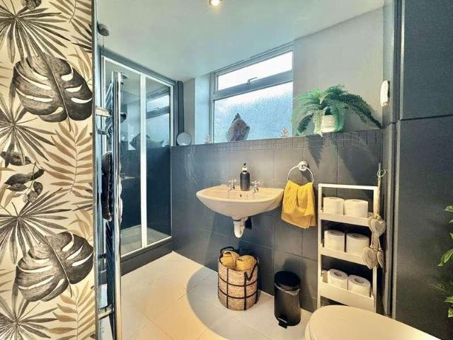 House for sale in Woodbank Estate, Portwood