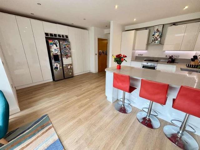 House for sale in Georgia, Greater Manchester