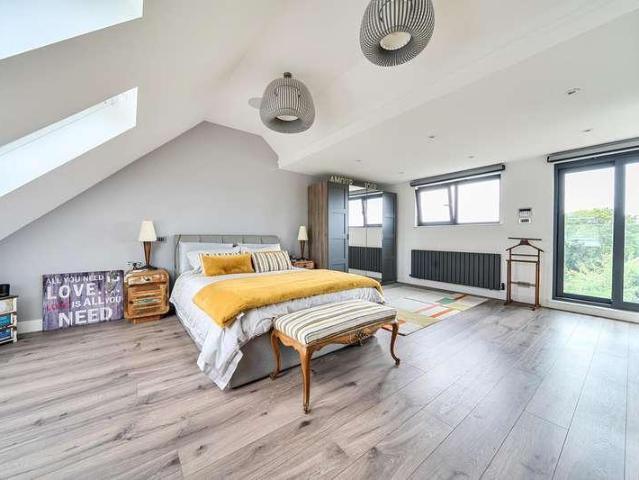 House for sale in Hayes, Greater London