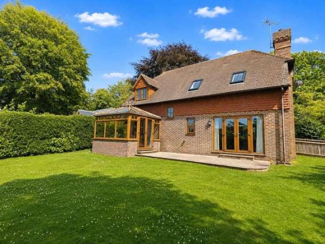 House for sale in Fole, Surrey