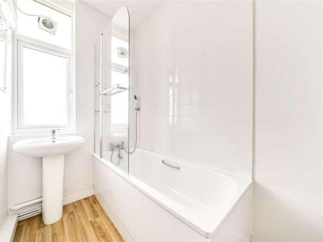 House for sale in Surbiton, Greater London