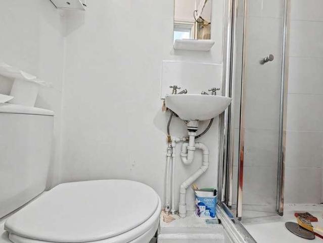 House for sale in Eastleigh, Helford