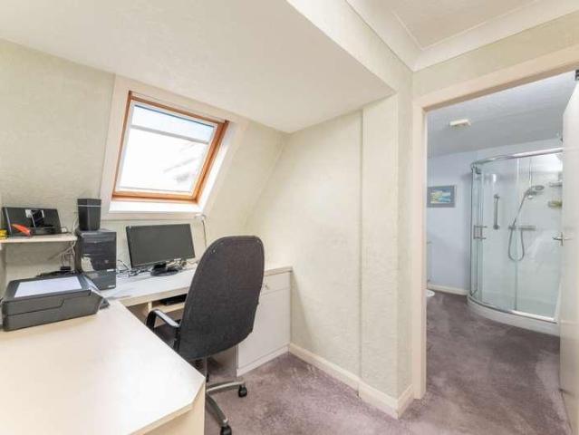 House for sale in Priestthorpe, Crossflatts