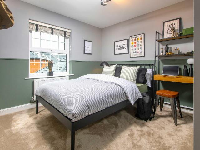 House for sale in Lunt, Buckley Hill
