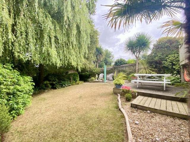 House for sale in Brixington, Budlake