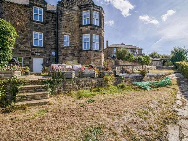 House for sale in Newmillerdam, West Yorkshire
