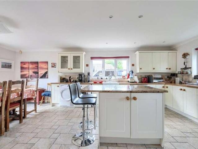 House for sale in West Overton, Lockeridge