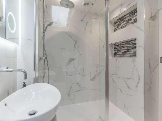 House for sale in Saint Bride's Wentlooge, Wales