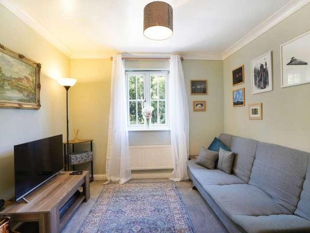 House for sale in New Bilton, Warwickshire