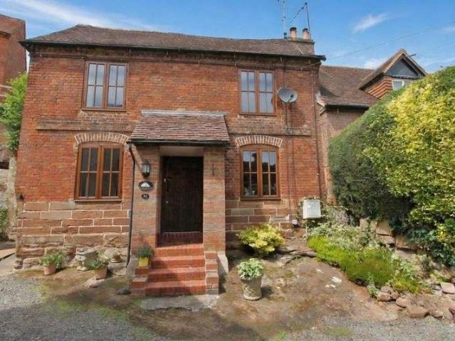 House for sale in Bromsgrove, Worcestershire