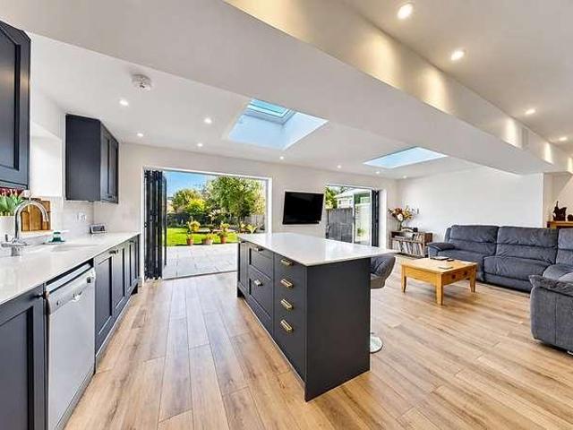 House for sale in Swalecliffe, Whitstable