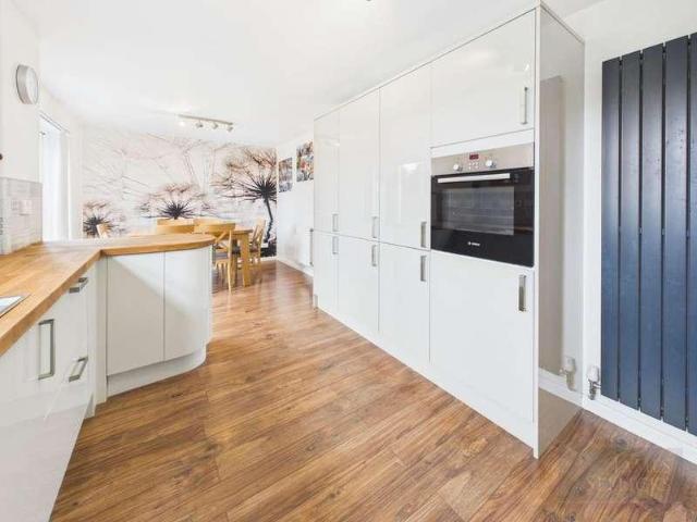 House for sale in Hamilton, Old Wharf