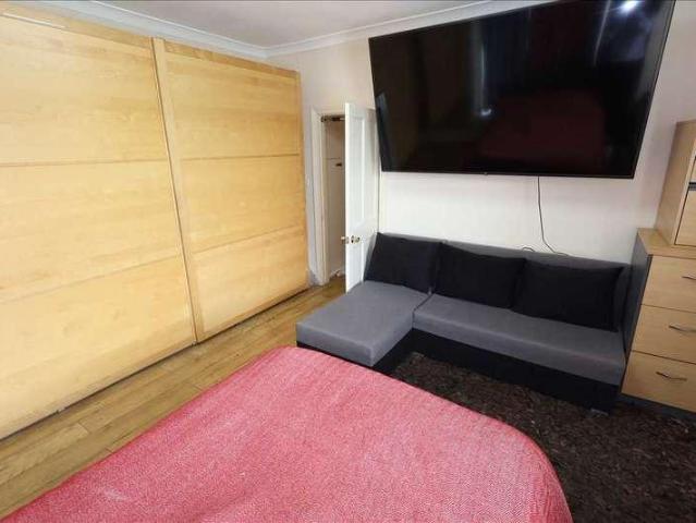 House for sale in Old Wolverton, Milton Keynes