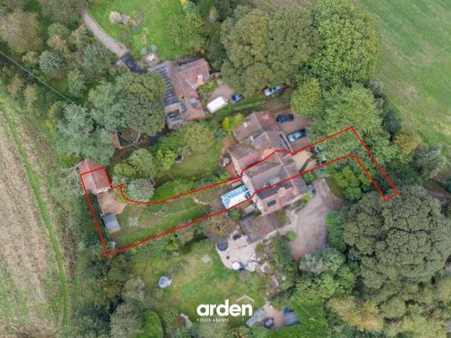 House for sale in Lydiate Ash, Bromsgrove