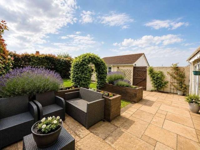 House for sale in Alton Barnes, Essex