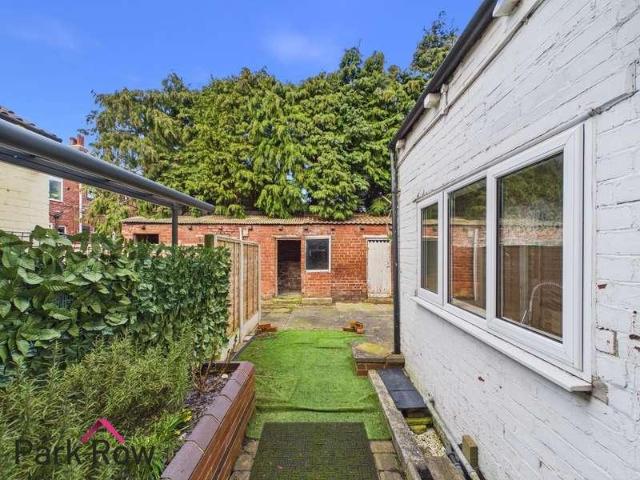 House for sale in Garforth, West Yorkshire