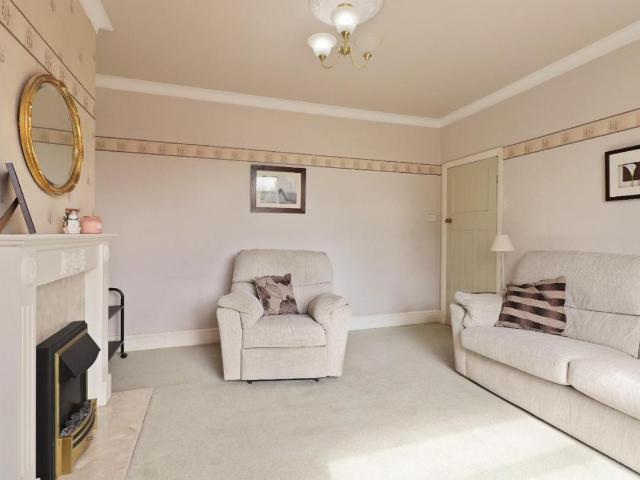 House for sale in Crosspool, South Yorkshire