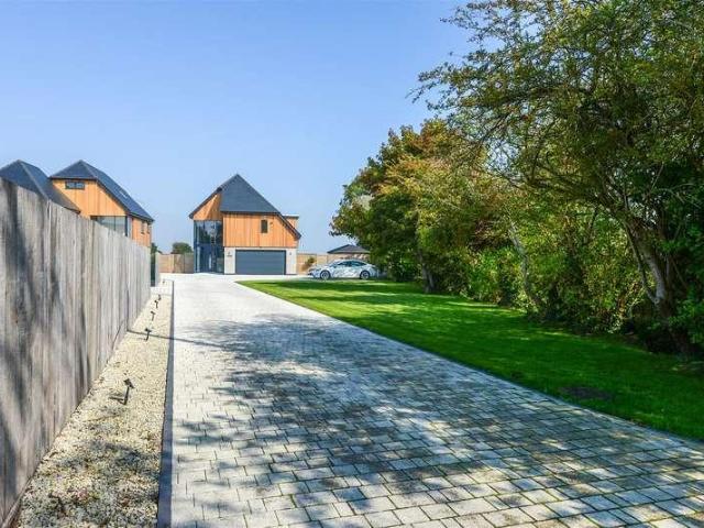House for sale in Folkestone, Kent