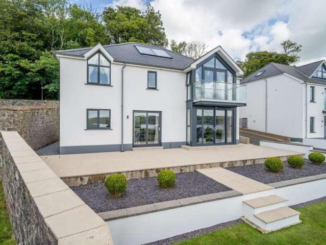 House for sale in Llansteffan