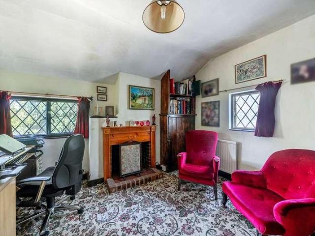 House for sale in Send Marsh, Westborough