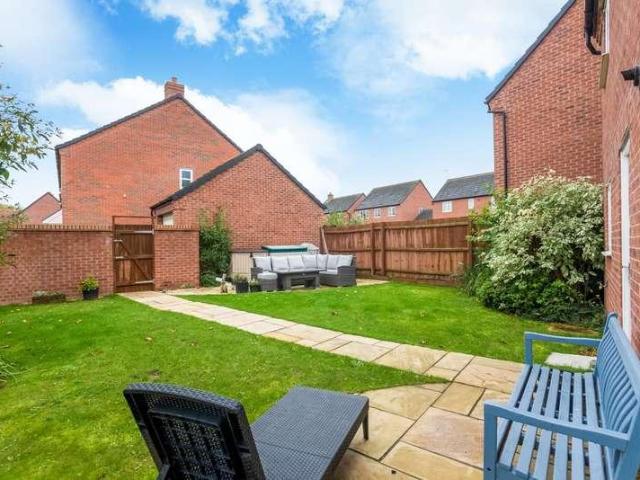 House for sale in Meon Vale, Alderminster