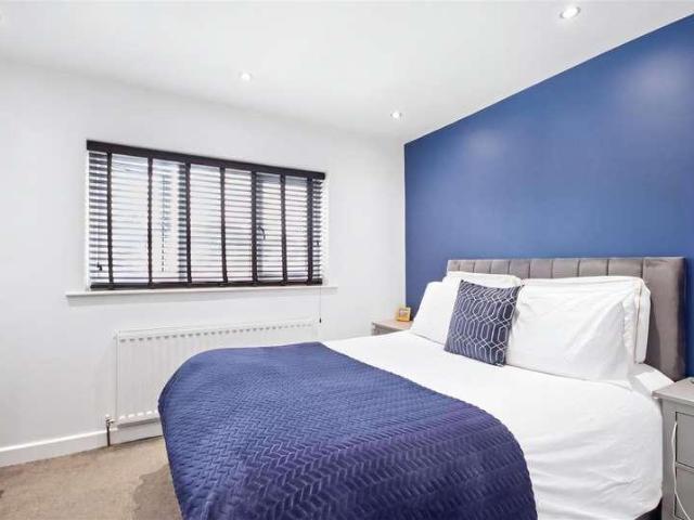 House for sale in Loundsley Green, East Midlands