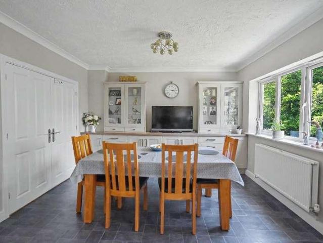 House for sale in Weir Quay, Devon