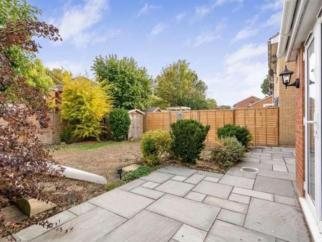 House for sale in Ash Vale, Guildford