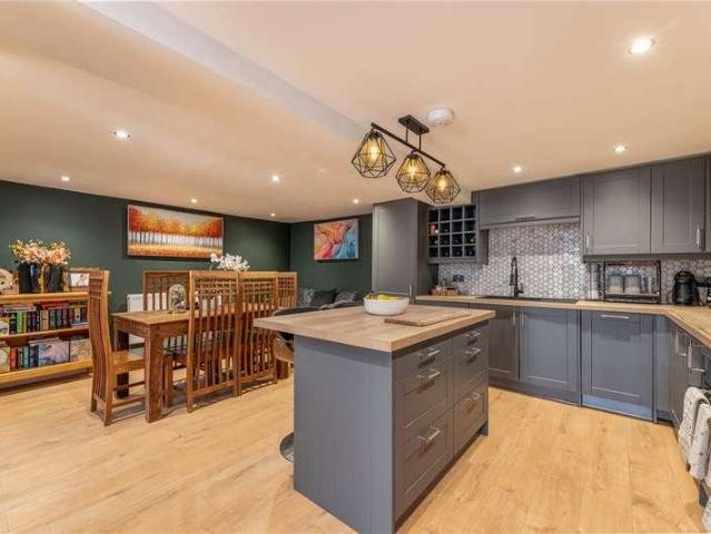 House for sale in Wrose, West Yorkshire