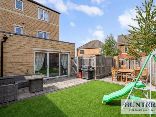 House for sale in Apperley Bridge, West Yorkshire