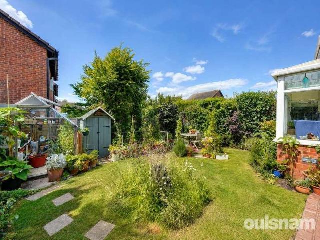 House for sale in Crookhill, Worcestershire