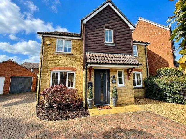 House for sale in Mouldon View, Purton